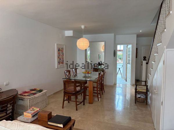 3-bedroom freehold villa in Estepona — photo 4 of 5