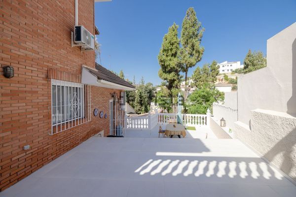 5-bedroom freehold villa in Málaga — photo 3 of 5