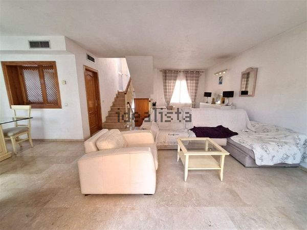 Terraced house in Calle Río Tajo, Rodeo Alto-Guadaiza-La Campana, Marbella — image 5