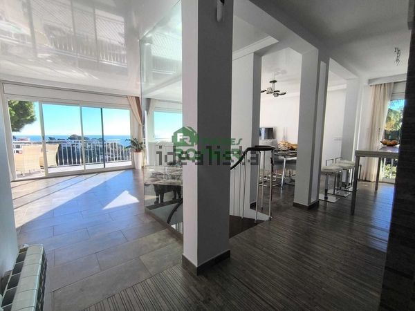 3-bedroom freehold villa in Lloret de Mar — photo 4 of 5