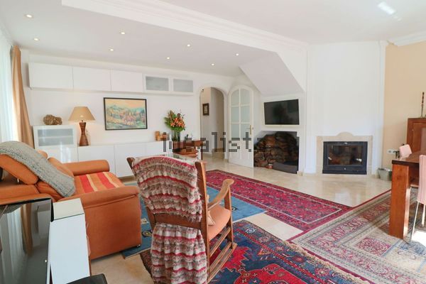 4-bedroom freehold villa in Estepona — photo 4 of 5