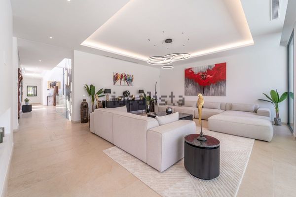 Detached house in Calle Murcia, Casasola, Estepona — image 3