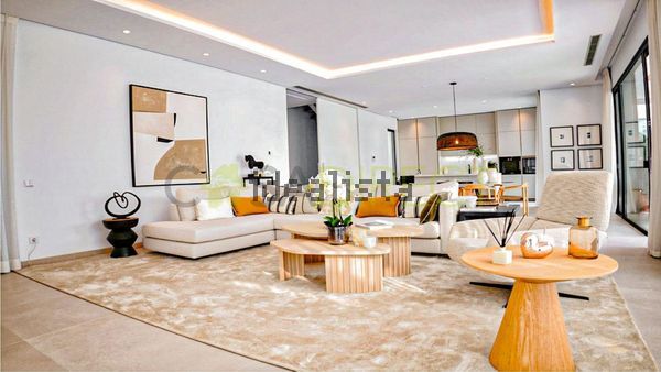 Detached house in Calle Vigil de Quiñones, La Merced, Marbella — image 3