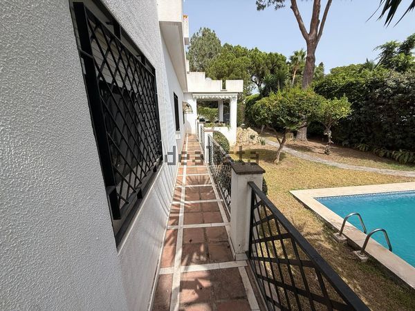 5-bedroom freehold villa in Marbella — photo 4 of 5
