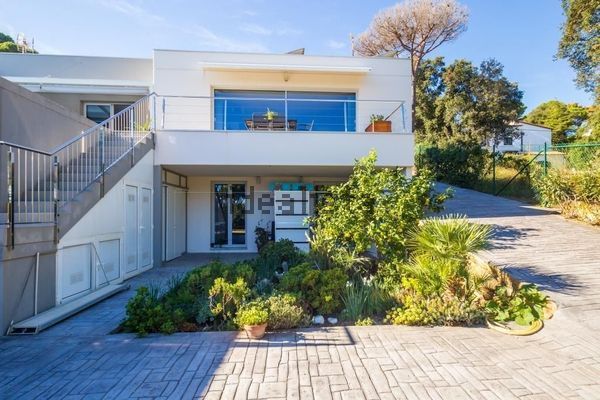 3-bedroom freehold villa in Castell-Platja d'Aro — photo 4 of 5