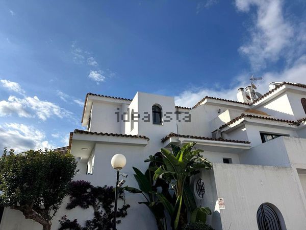 3-bedroom freehold villa in Estepona — photo 3 of 5