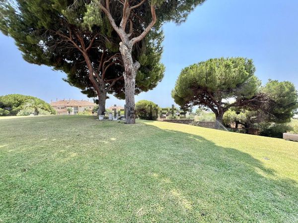 4-bedroom freehold villa in Marbella — photo 2 of 5