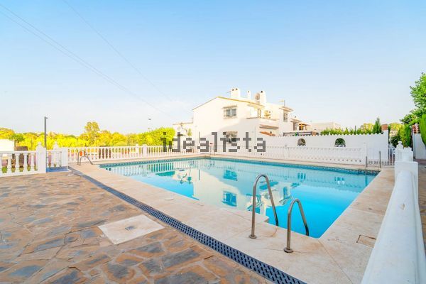 Terraced house in Nueva Atalaya, Estepona — image 3