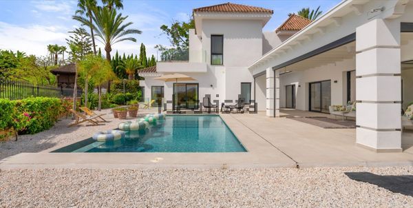 4-bedroom freehold villa in Marbella — photo 3 of 5