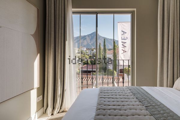 Detached house in Urbanizacion n Andalucia 7h, Los Naranjos, Marbella — image 4