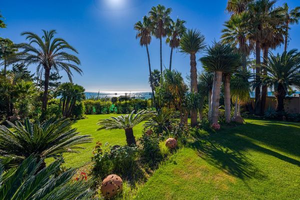 9-bedroom freehold villa in Estepona — photo 5 of 5