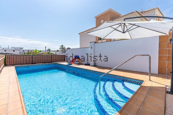 4-bedroom freehold villa in Nerja — photo 5 of 5