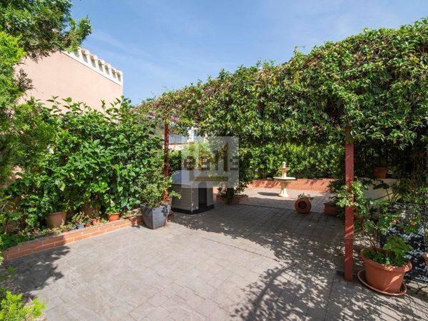 Semi-detached house in Calle Sidney, Altos de Estepona, Estepona — image 5