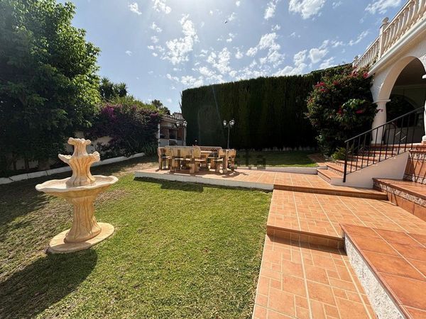 Detached house in Calle Almendros Nn, Bello Horizonte-Lindasol, Marbella — image 5