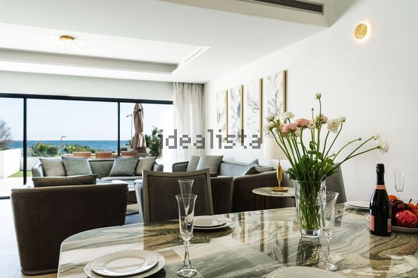 3-bedroom freehold villa in Estepona — photo 5 of 5