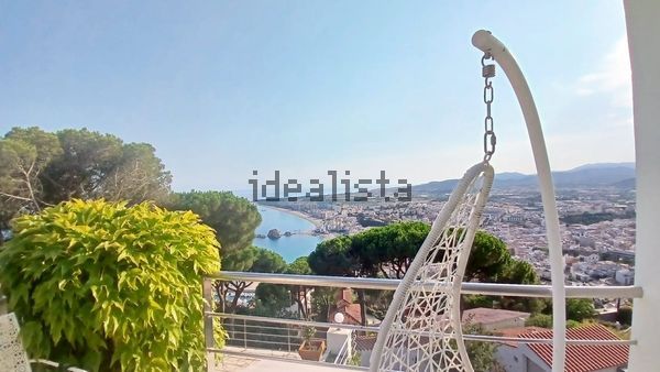 5-bedroom freehold villa in Blanes — photo 1 of 5