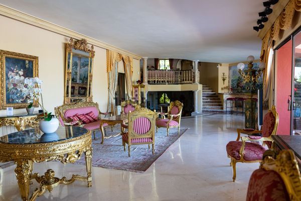 9-bedroom freehold villa in Benahavís — photo 3 of 5