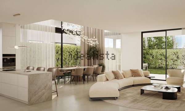 4-bedroom freehold villa in Marbella — photo 2 of 5