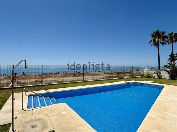 3-bedroom freehold villa in Estepona — photo 2 of 5