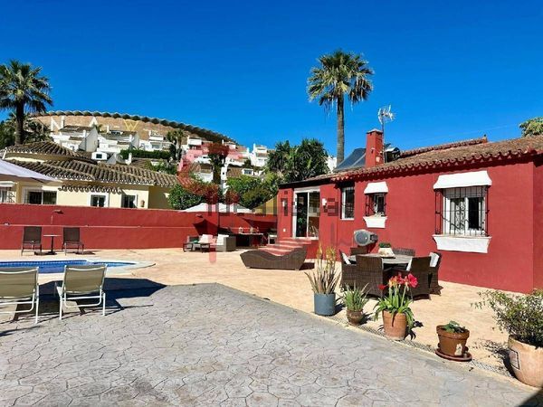 3-bedroom freehold villa in Marbella — photo 2 of 5
