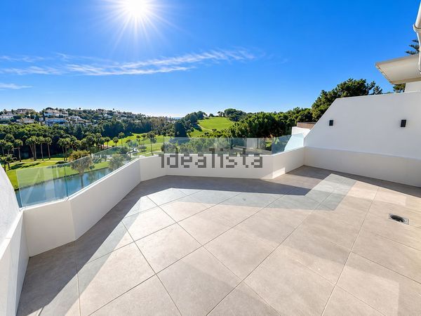 Terraced house in Calle de Suecia, Nueva Torrequebrada, Benalmádena — image 3