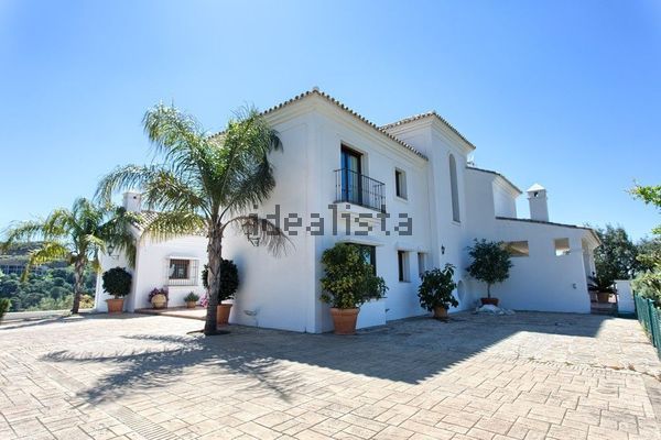 5-bedroom freehold villa in Benahavís — photo 4 of 5