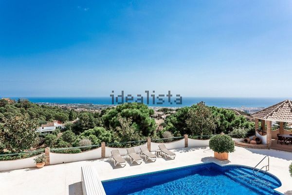 6-bedroom freehold villa in Estepona — photo 2 of 5