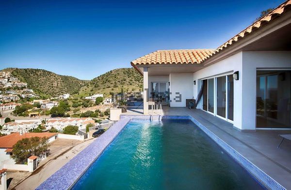 Detached house in Calle de Gauguin, 43, Port Esportiu - Puig Rom - Canyelles, Roses — image 3