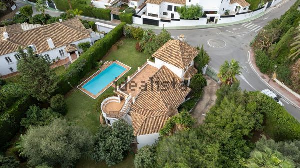 Detached house in Sierra Blanca, Marbella — image 5