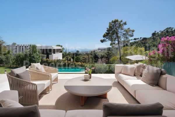 5-bedroom freehold villa in Benahavís — photo 3 of 5