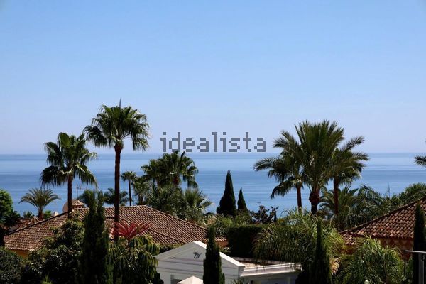4-bedroom freehold villa in Marbella — photo 5 of 5