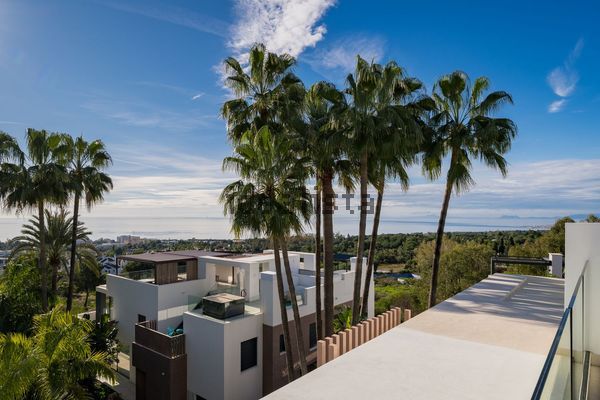 4-bedroom freehold villa in Marbella — photo 4 of 5