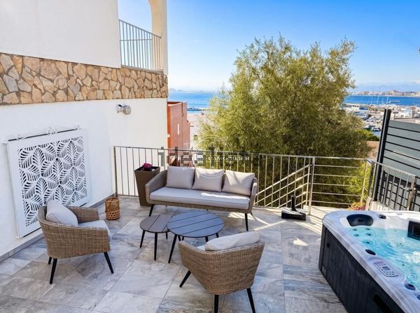 Detached house in Calle de Mercè Rodoreda, Port Esportiu - Puig Rom - Canyelles, Roses — image 4