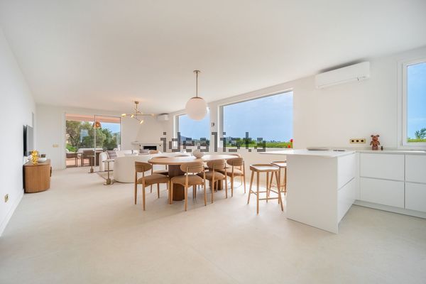 4-bedroom freehold villa in Marbella — photo 2 of 5
