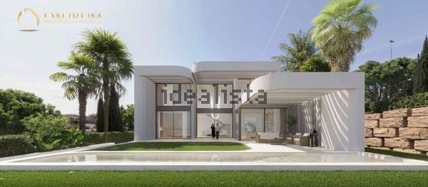 Detached house in Glorieta Periodista Julián Sesmero Ruiz, Limonar, Málaga — image 5