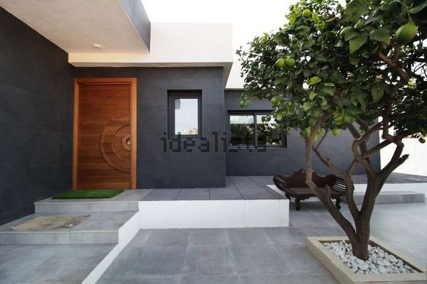 House in Linda Vista-Nueva Alcántara-Cortijo Blanco, Marbella — image 4