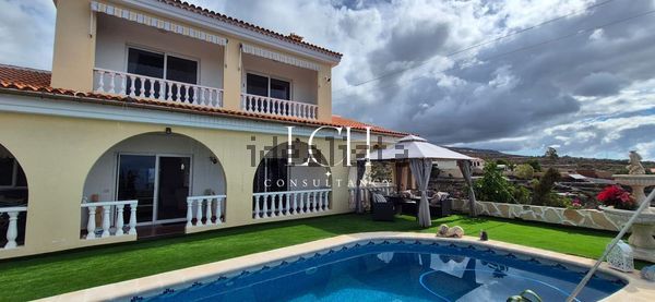 Detached house in Guia de Isora, Guia de Isora — image 5