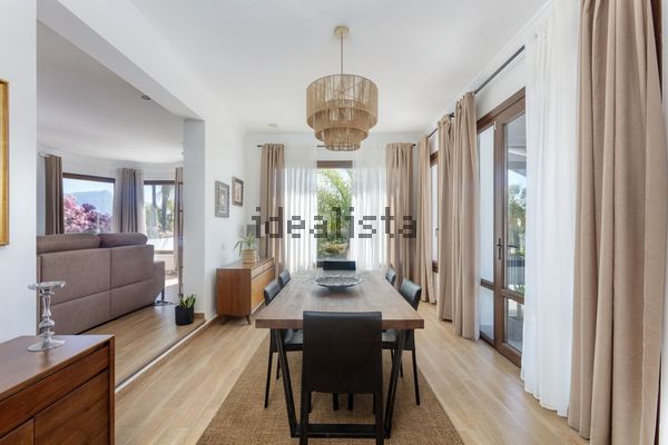 Detached house in Nueva Atalaya, Estepona — image 3