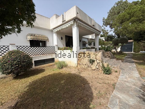 5-bedroom freehold villa in Marbella — photo 3 of 5