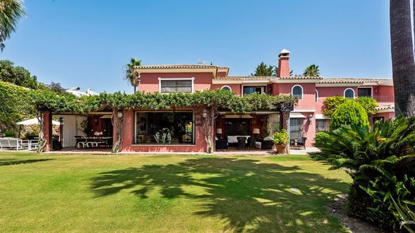 Detached house in Nueva Andalucía, Marbella — image 3