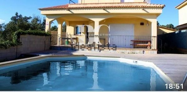 4-bedroom freehold villa in Lloret de Mar — photo 1 of 5