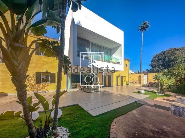 8-bedroom freehold villa in Palma — photo 2 of 5