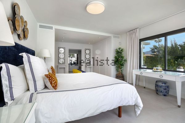 Detached house in Calle 20, Guadalmina Alta, Marbella — image 5