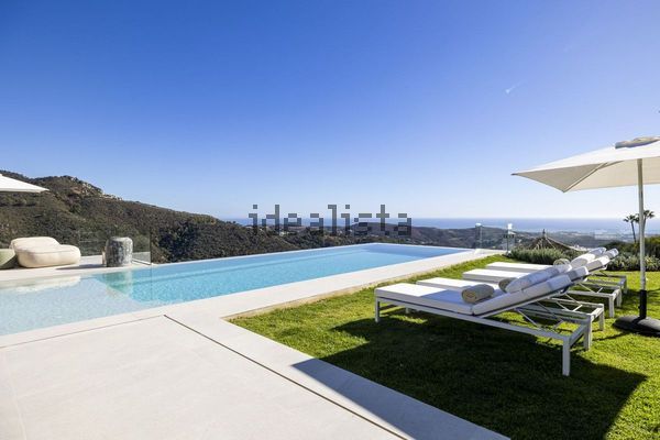 Detached house in Calle Urbanizacion Montemayor Alto, 16, Montemayor-Marbella Club, Benahavís — image 4