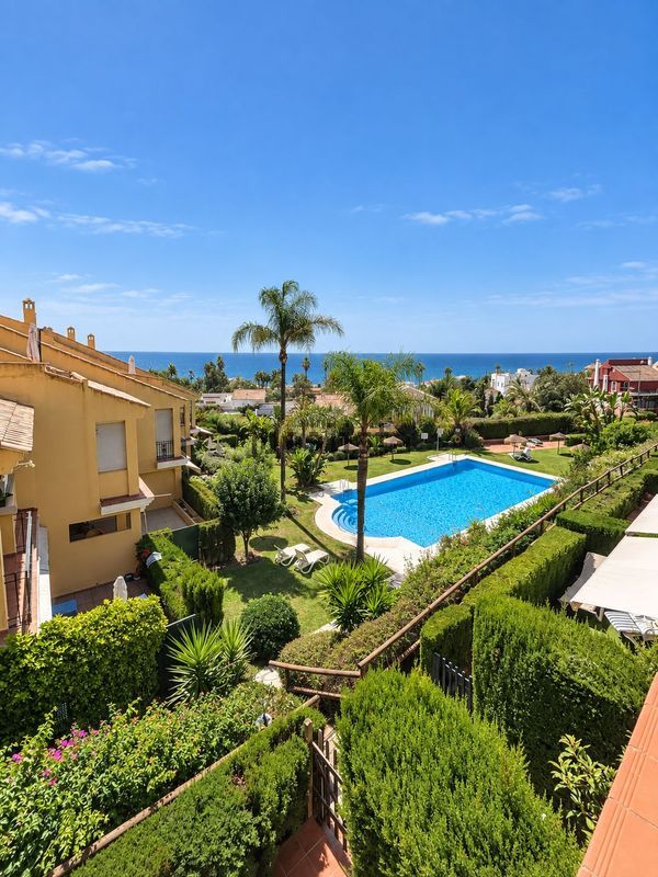 4-bedroom freehold villa in Marbella — photo 4 of 5