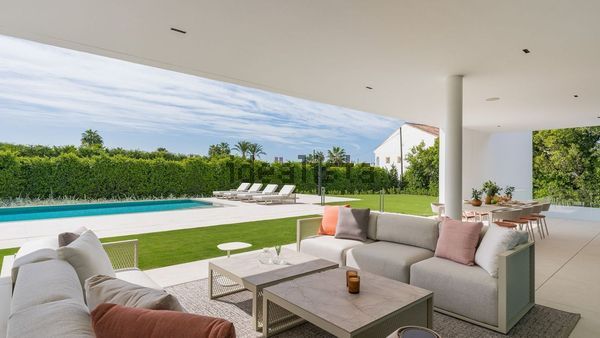 Detached house in Ventura del Mar Nn, Puerto Banús, Marbella — image 3