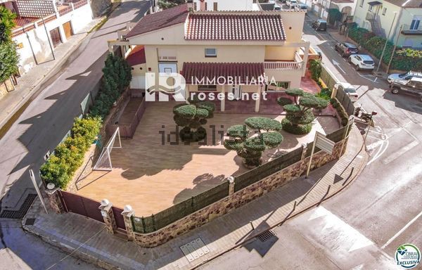 House in Calle Jeroni Pau, Port Esportiu - Puig Rom - Canyelles, Roses — image 4