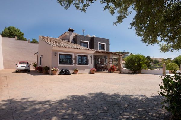 Detached house in Diseminado Pantoja, 163, Altos de Estepona, Estepona — image 5