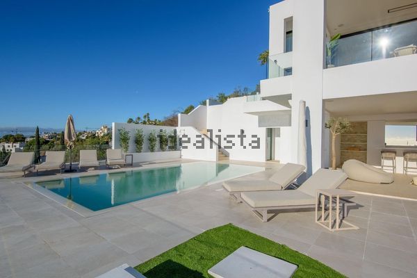 5-bedroom freehold villa in Estepona — photo 4 of 5