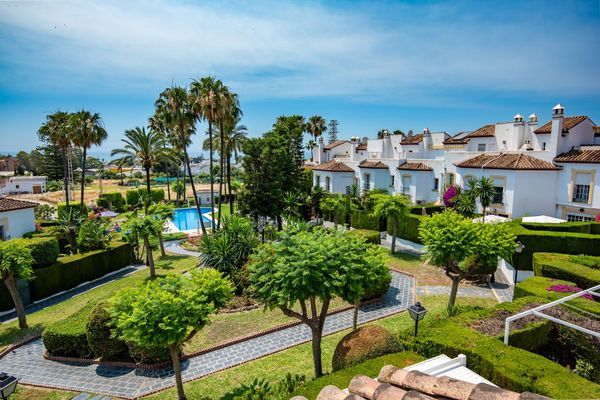 Terraced house in Bel-Air, Estepona — image 5